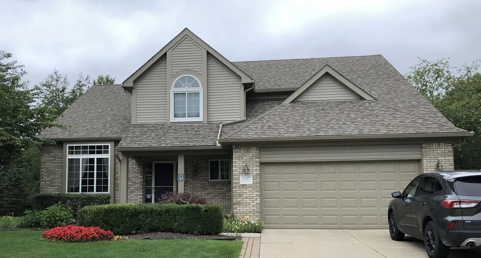 Exterior painting project at 1107 Beechnut Dr, Wixom