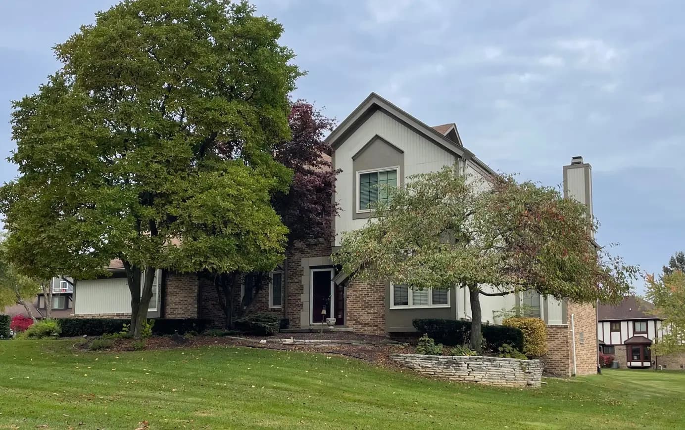 Exterior painting project at 39345 Plumbrook, Farmington Hills — Stingray - Benjamin Moore