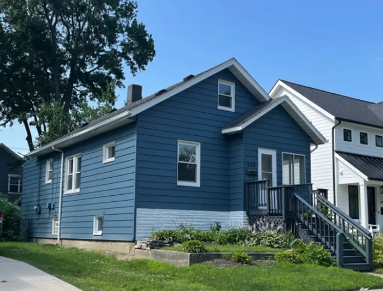Exterior painting project at 630 Saint Charles Court, Royal Oak — Waterloo - Sherwin Williams