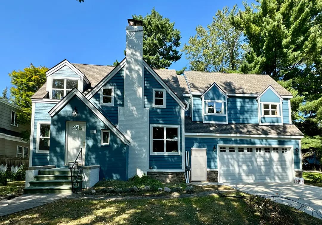 Exterior painting project at 1600 Roseland Avenue, Royal Oak — Hamilton Blue - Benjamin Moore