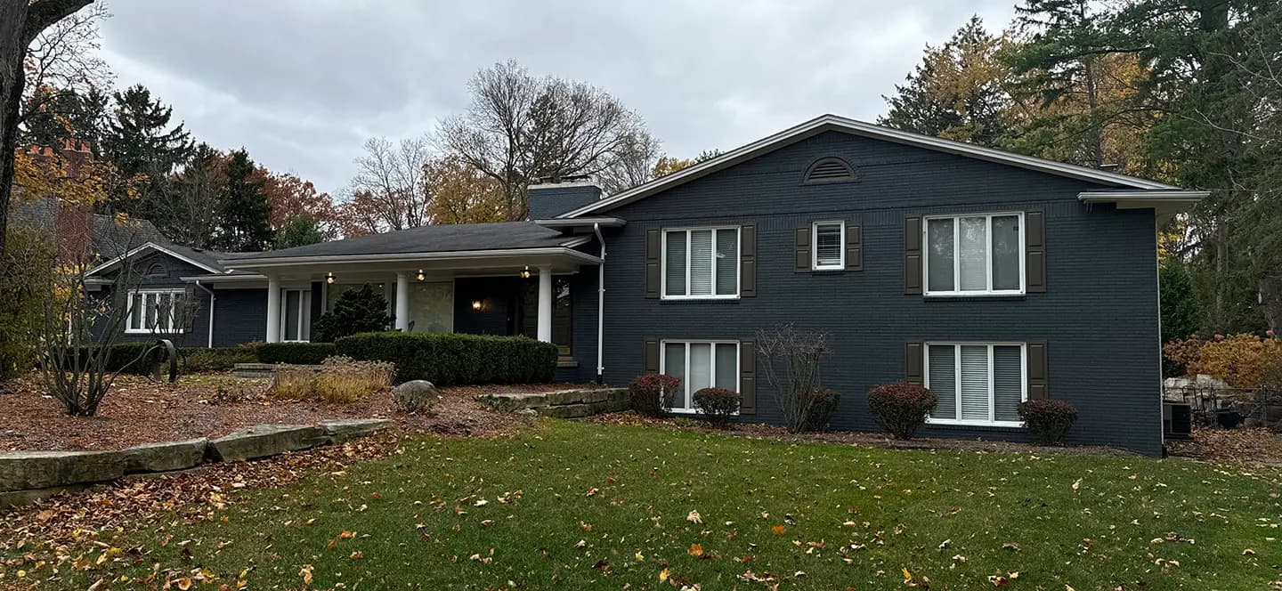 Exterior painting project at 4906 Charing Cross Road, Bloomfield Hills — Gray Jacket - Sherwin Williams Vinyl Safe