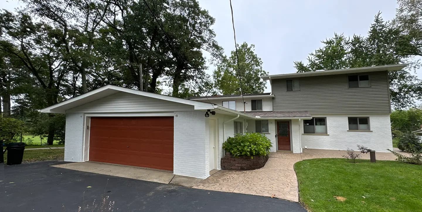 Exterior painting project at 7547 Biscayne Avenue, White Lake — Wool Sweater - Sherwin Williams Vinyl Safe