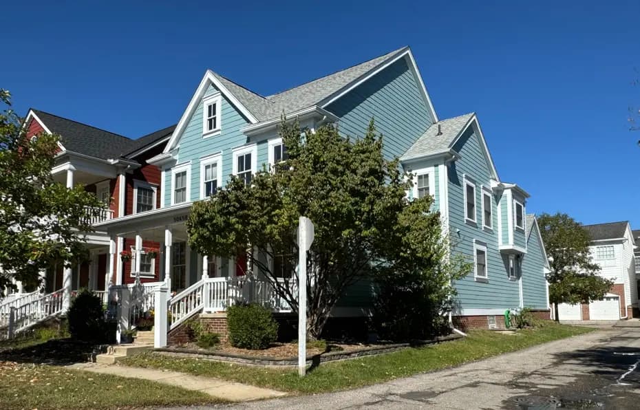 Exterior painting project at 50458 Burr Street, Canton — Sea Star - Benjamin Moore