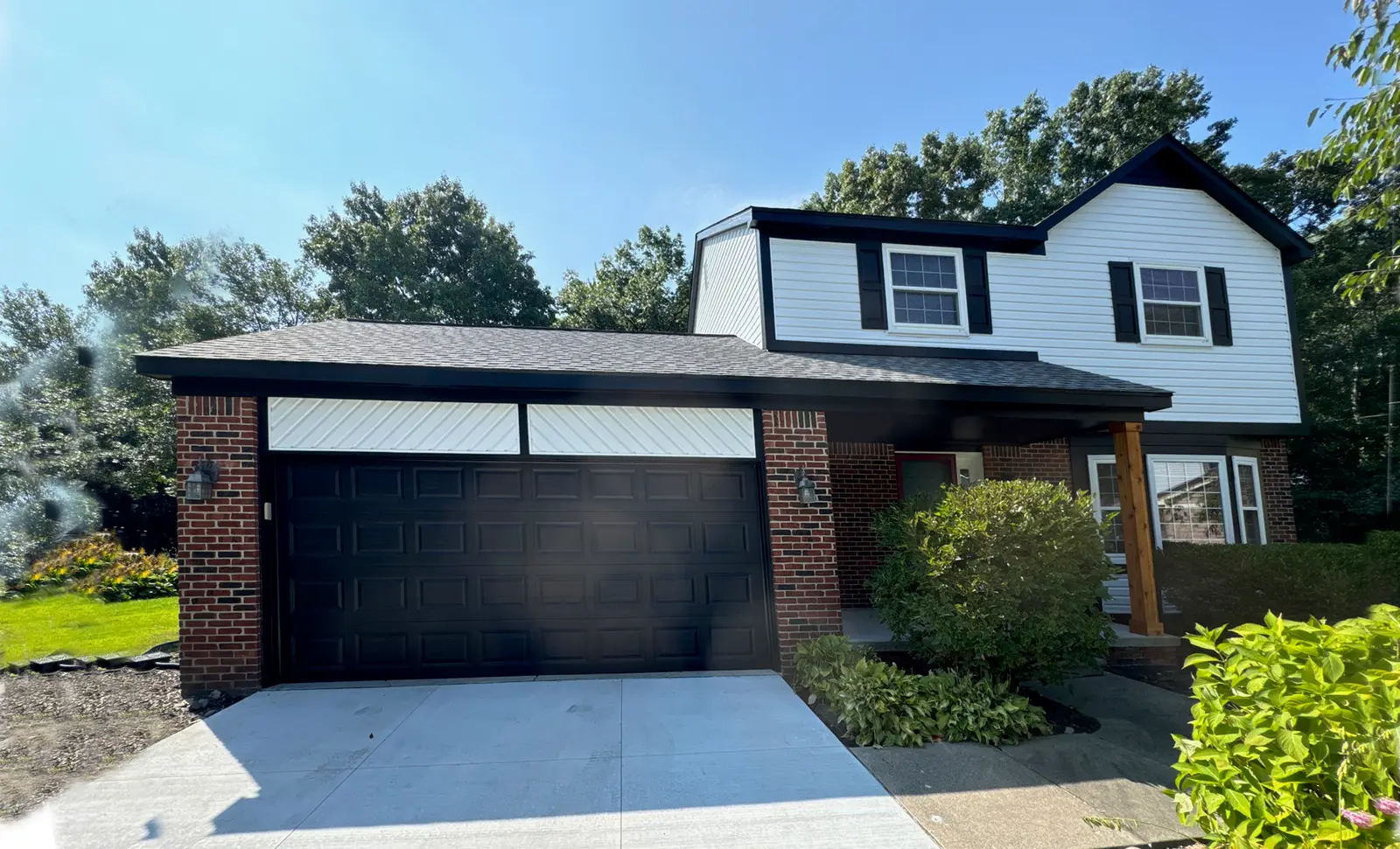 Exterior painting project at 4237 Hardwich Drive, Waterford — Super White - Benjamin Moore VS