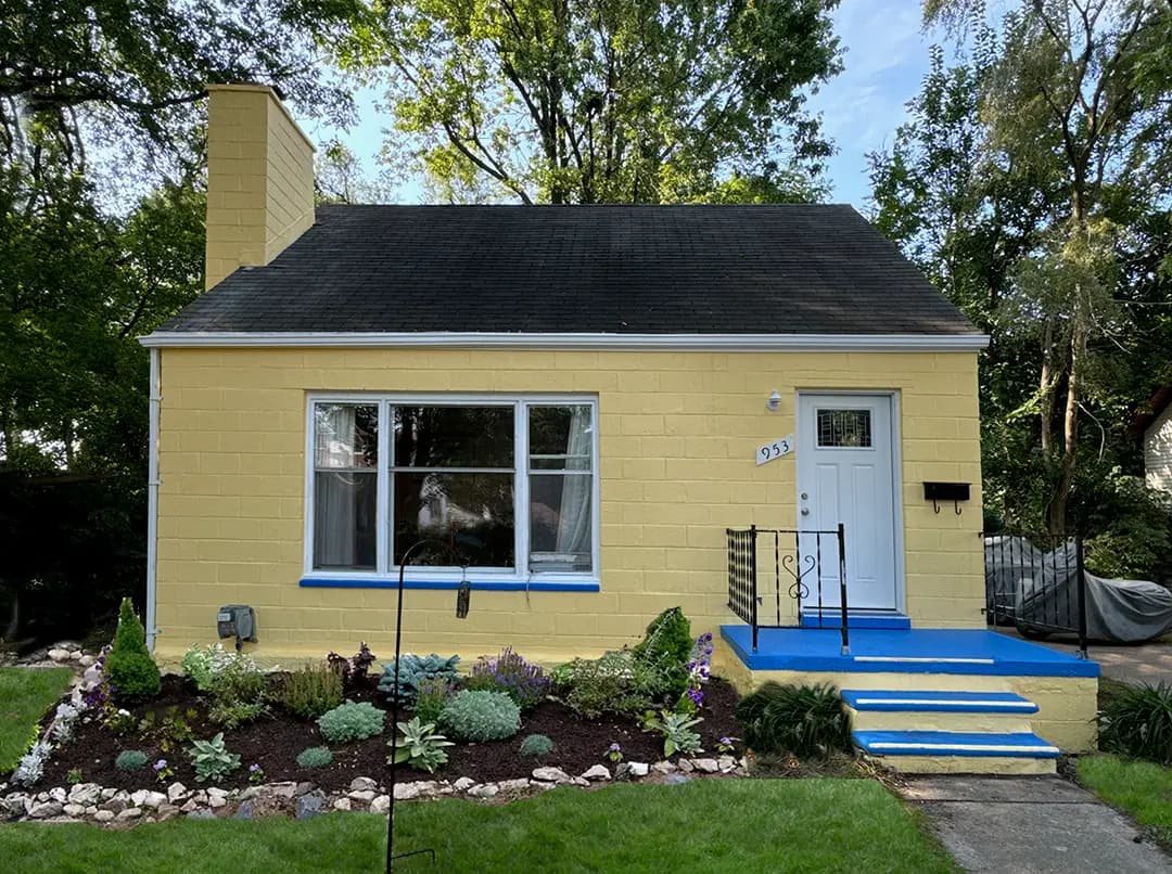 Exterior painting project at 953 Emwill Street, Ferndale