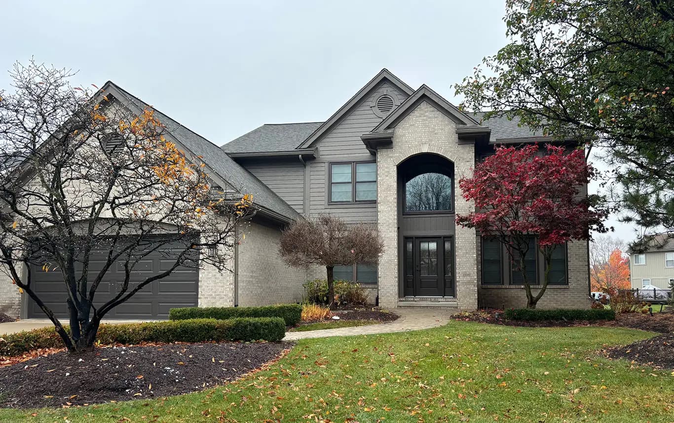 Exterior painting project at 31202 Kingsley Court, Novi — Woodcliff Lake - Benjamin Moore