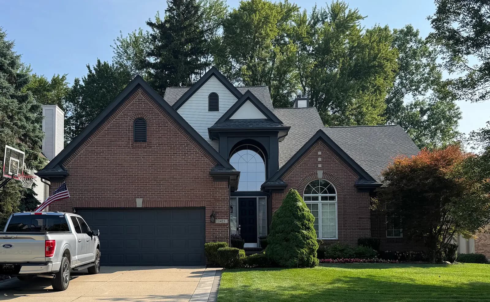 Exterior painting project at 1423 Kentfield Dr, Rochester