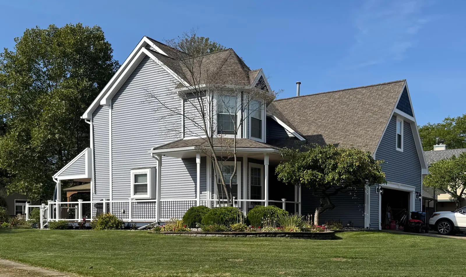 Exterior painting project at 836 Leighton Ln, Oxford — Prime Time - Sherwin Williams Vinyl Safe