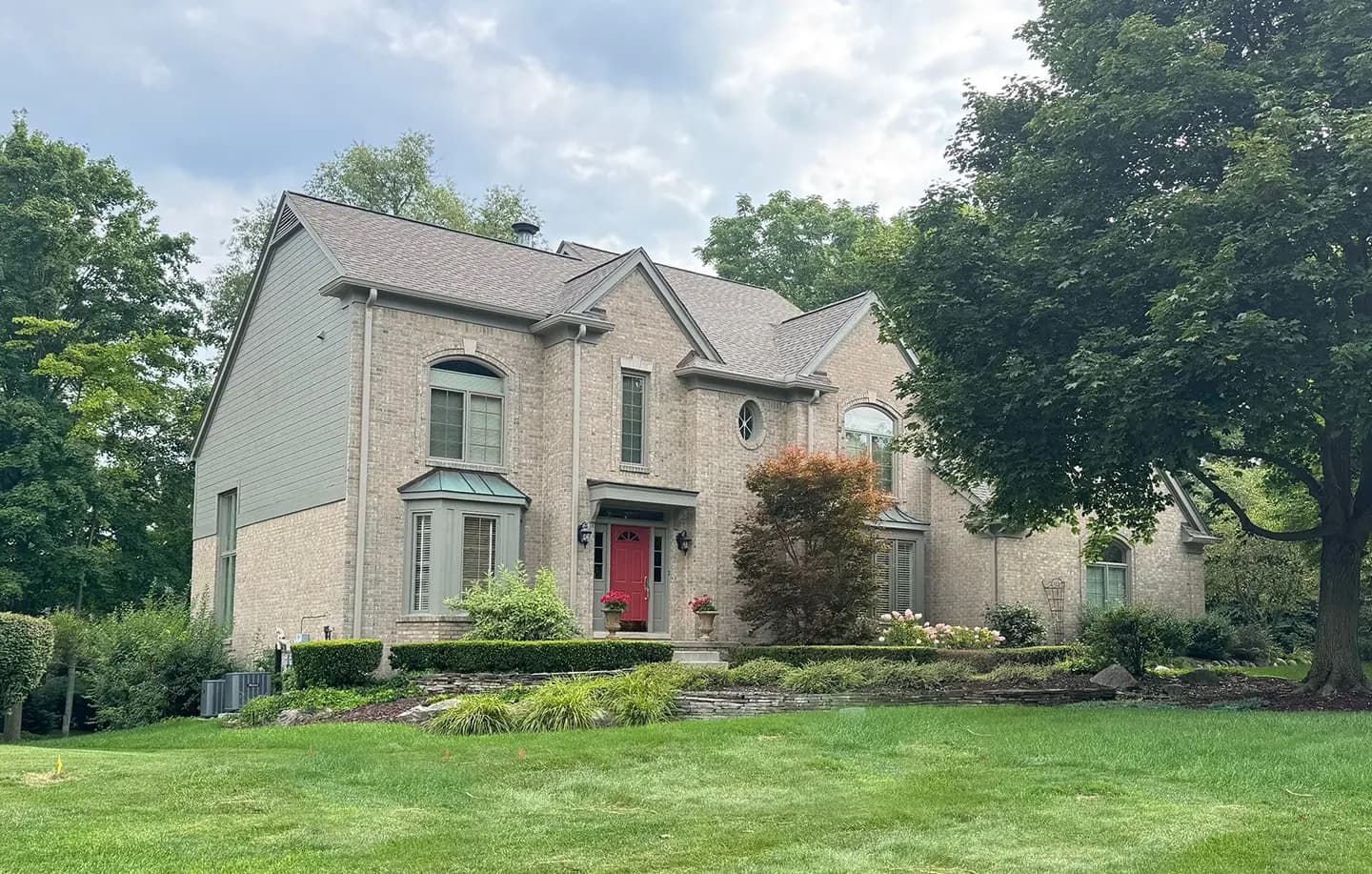 Exterior painting project at 37510 Eagle Trace, Farmington Hills — Sage Mountain - Benjamin Moore
