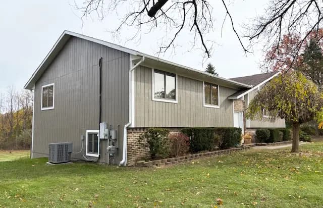 Exterior painting project at 9480 Springfield Lane, Clarkston — Sparrow - Benjamin Moore