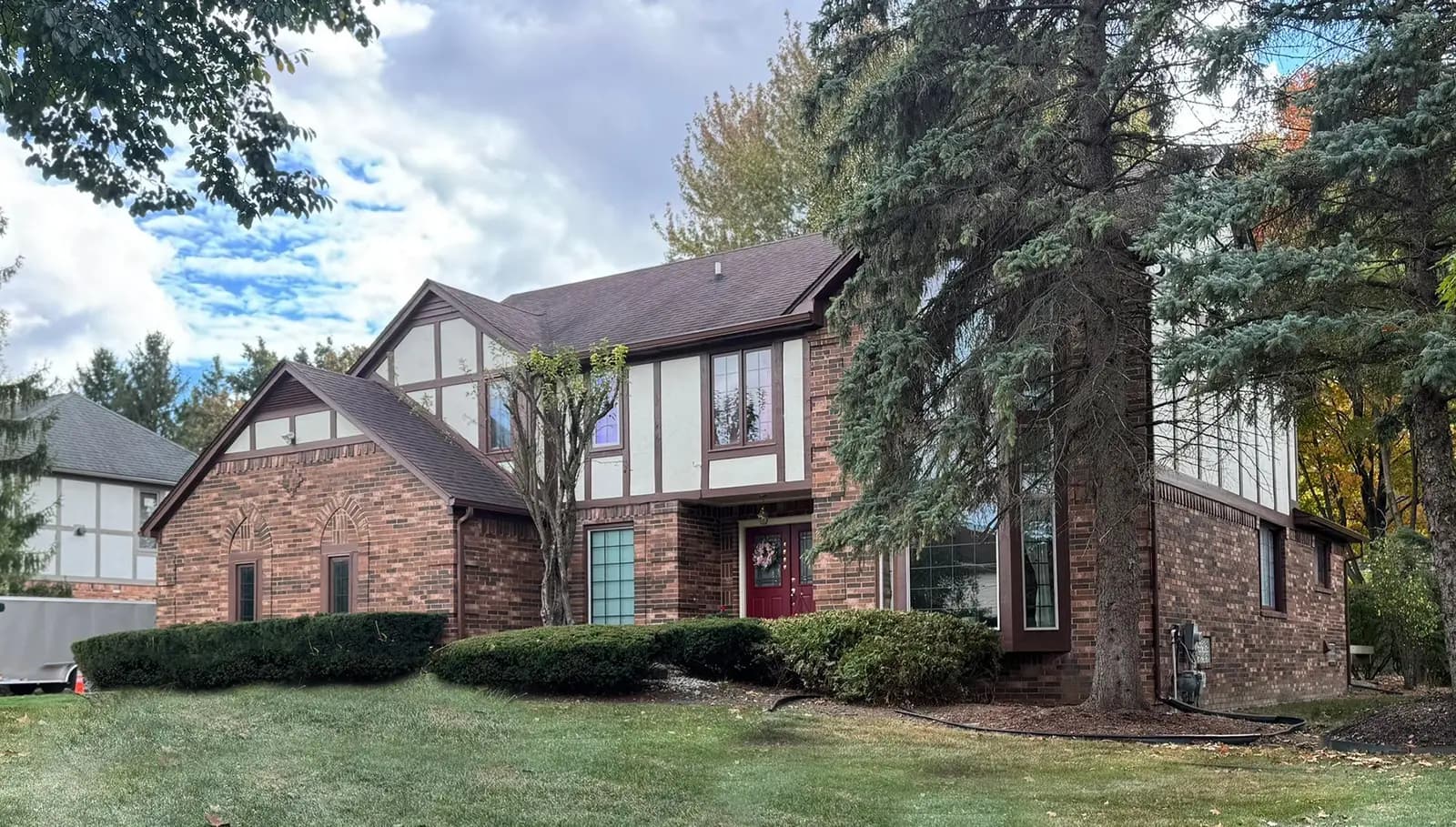 Exterior painting project at 4680 Pier Court, Troy — Niveous - Benjamin Moore